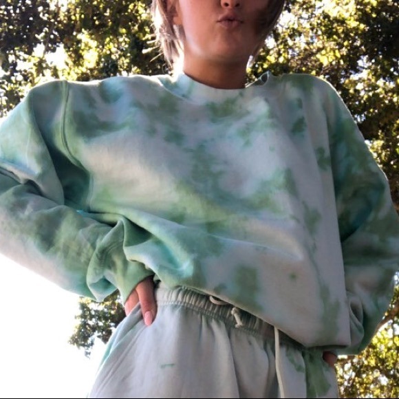 Green tie dye crewneck only! - Picture 3 of 3